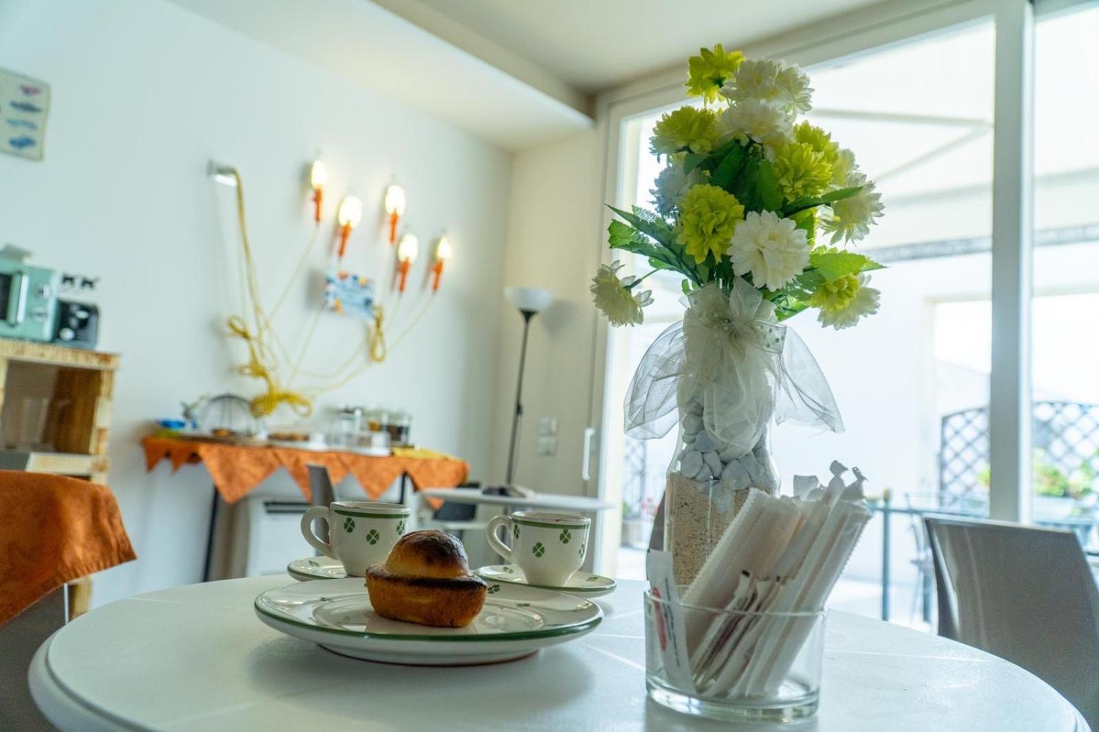 Percebes Exclusive B&B Cutrofiano Esterno foto